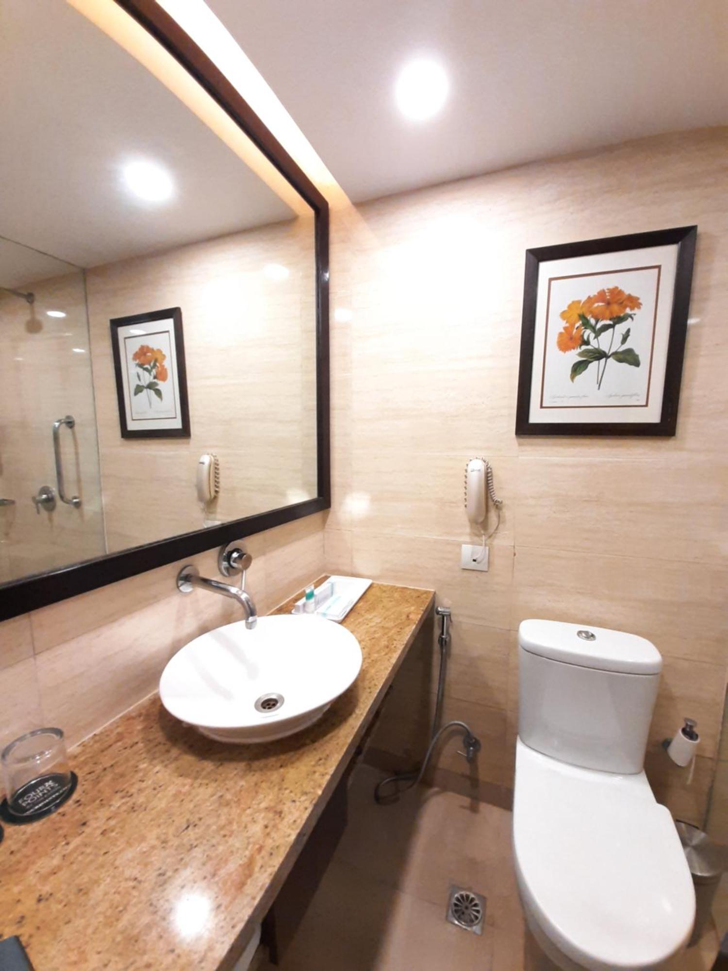Four Points By Sheraton Vadodara Zewnętrze zdjęcie
