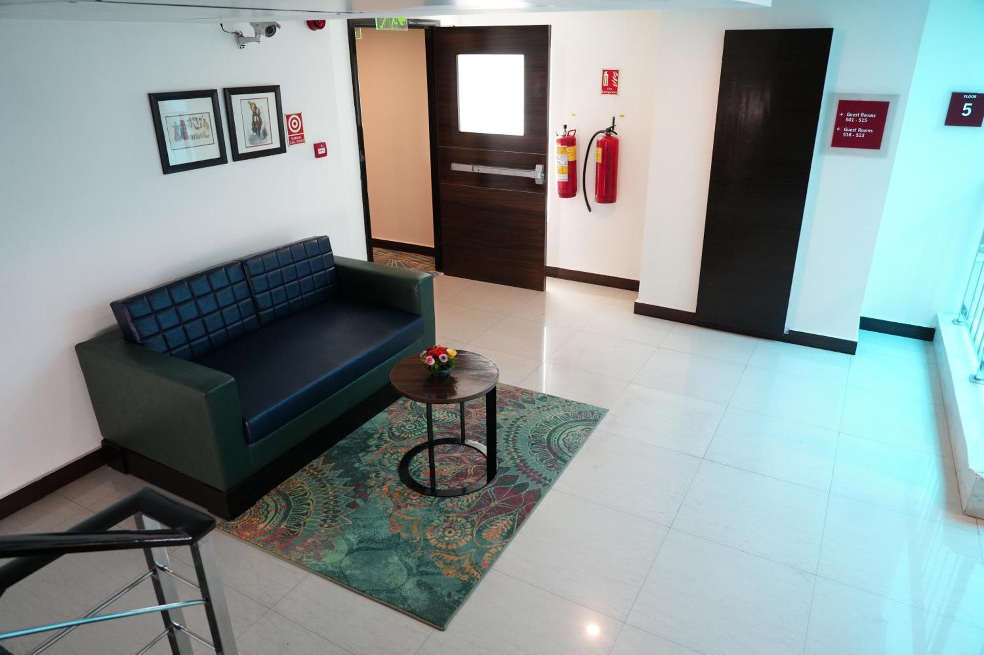 Four Points By Sheraton Vadodara Zewnętrze zdjęcie