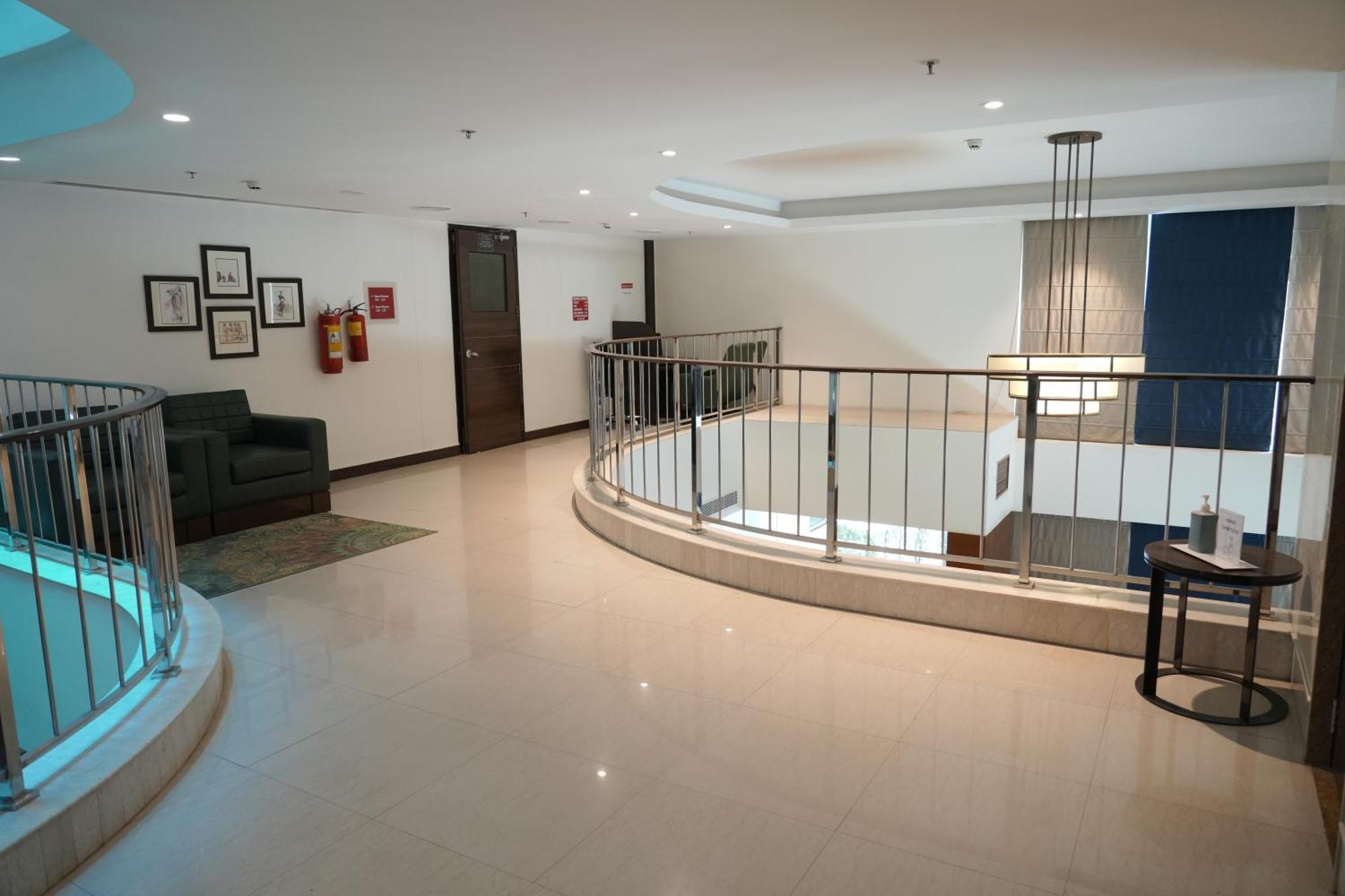 Four Points By Sheraton Vadodara Zewnętrze zdjęcie