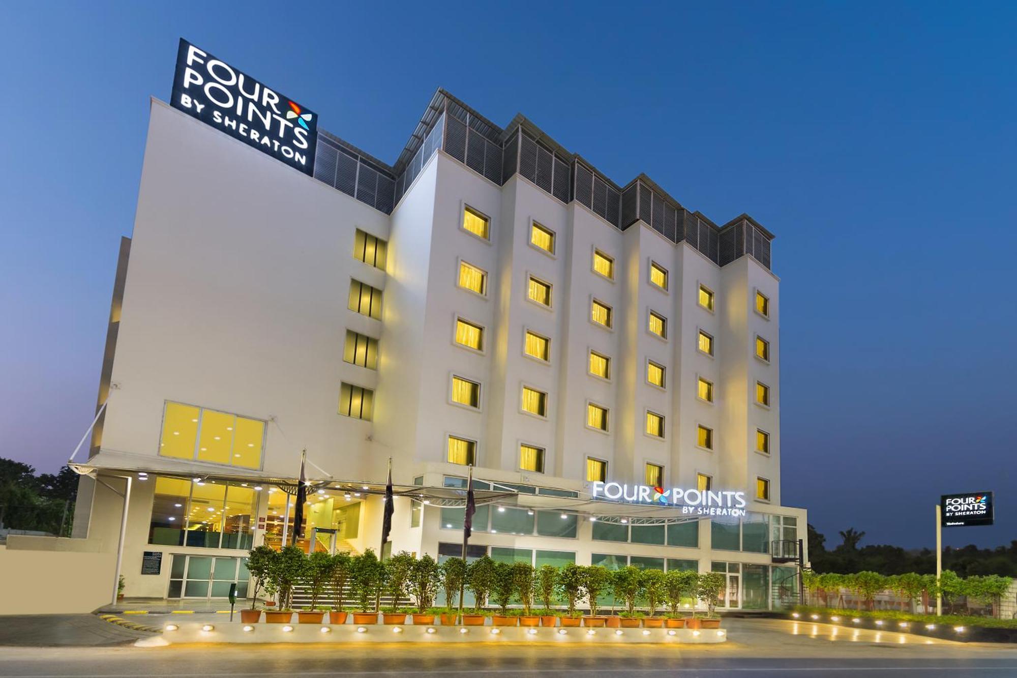 Four Points By Sheraton Vadodara Zewnętrze zdjęcie