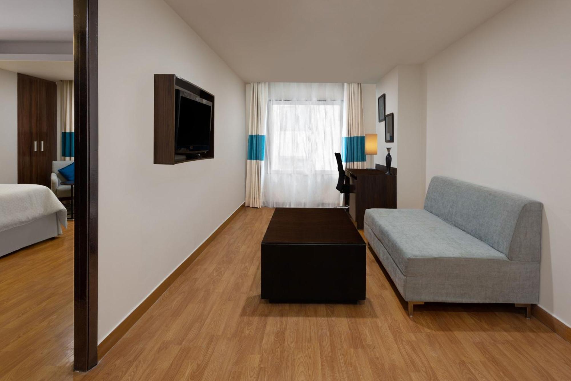 Four Points By Sheraton Vadodara Zewnętrze zdjęcie