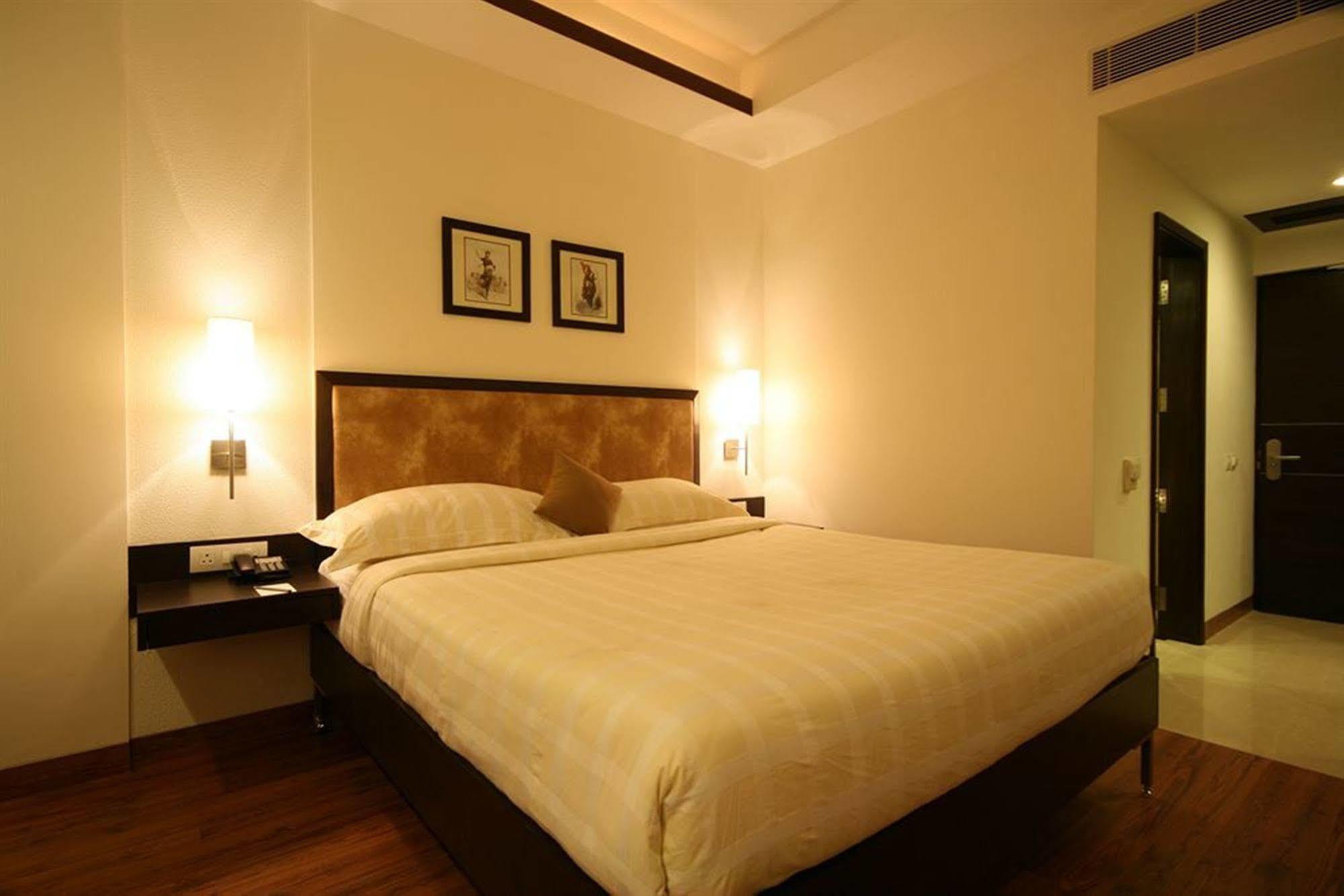 Four Points By Sheraton Vadodara Pokój zdjęcie
